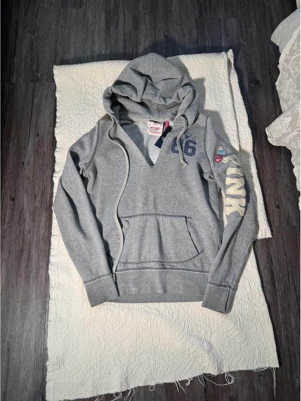 Y2K Victoria's Secret PINK Gray Hoodie with Pink Heart and Cloud Embroidery